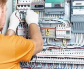 4 consejos para ahorrar electricidad en el trabajo